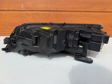 Laden Sie das Bild in den Galerie-Viewer, Frontscheinwerfer Skoda Octavia I 5E1941016F LED Rechts Scheinwerfer Headlight SCH5086964142wh
