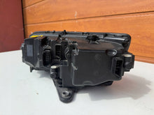Laden Sie das Bild in den Galerie-Viewer, Frontscheinwerfer Skoda Octavia I 5E1941016F LED Rechts Scheinwerfer Headlight SCH5086964142wh