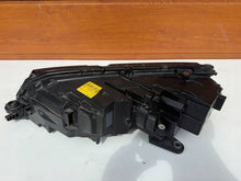 Laden Sie das Bild in den Galerie-Viewer, Frontscheinwerfer Skoda Octavia I 5E1941016F LED Rechts Scheinwerfer Headlight SCH5086964142wh