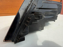 Laden Sie das Bild in den Galerie-Viewer, Frontscheinwerfer Skoda Octavia I 5E1941016F LED Rechts Scheinwerfer Headlight SCH5086964142wh