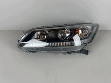 Laden Sie das Bild in den Galerie-Viewer, Frontscheinwerfer Honda 87169090 Links Scheinwerfer Headlight SCH5087203632vh
