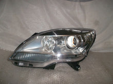 Laden Sie das Bild in den Galerie-Viewer, Frontscheinwerfer Mercedes-Benz W251 A2518203561 Links Scheinwerfer Headlight SCH5088166289xm