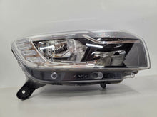Laden Sie das Bild in den Galerie-Viewer, Frontscheinwerfer Dacia Logan Sandero II 5334543 260103529R Rechts Headlight SCH5088618006ld