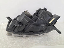 Laden Sie das Bild in den Galerie-Viewer, Frontscheinwerfer Dacia Logan Sandero II 5334543 260103529R Rechts Headlight SCH5088618006ld