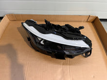 Load image into Gallery viewer, Frontscheinwerfer VW 14B941036B Rechts Scheinwerfer Headlight SCH5096564641oe