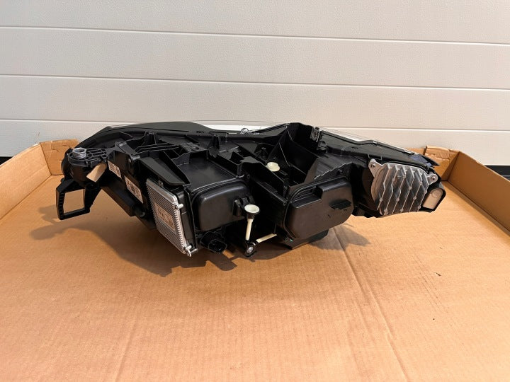 Frontscheinwerfer VW 14B941036B Rechts Scheinwerfer Headlight SCH5096564641oe