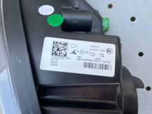Load image into Gallery viewer, Frontscheinwerfer Opel Movano C 1440924180 Links Scheinwerfer Headlight SCH5102642739hw