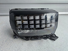 Laden Sie das Bild in den Galerie-Viewer, Frontscheinwerfer Fiat Grande 9857227680 Rechts Scheinwerfer Headlight SCH5103797945tr