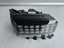 Laden Sie das Bild in den Galerie-Viewer, Frontscheinwerfer Fiat Grande 9857227680 Rechts Scheinwerfer Headlight SCH5103797945tr