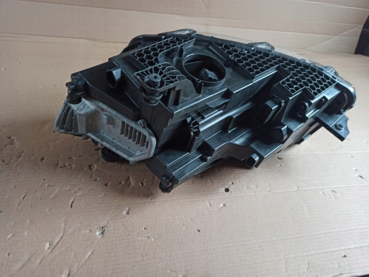 Frontscheinwerfer VW Caddy 2K8941036H Rechts Scheinwerfer Headlight SCH5104254649pa