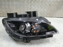 Load image into Gallery viewer, Frontscheinwerfer Hyundai Kona J992163020 Rechts Scheinwerfer Headlight SCH5111833898hd