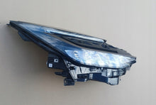 Laden Sie das Bild in den Galerie-Viewer, Frontscheinwerfer Toyota C-Hr 81110-F4220 Full LED Rechts Scheinwerfer Headlight SCH5123144180vb