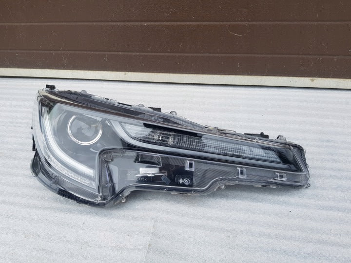 Frontscheinwerfer Toyota Corolla 81110-02S70 LED Rechts Scheinwerfer Headlight SCH5124631418oq