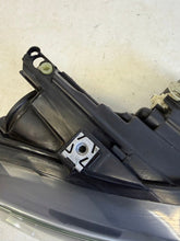 Laden Sie das Bild in den Galerie-Viewer, Frontscheinwerfer VW Polo 6C1941006 Rechts Scheinwerfer Headlight SCH5143870123ix