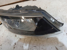 Load image into Gallery viewer, Frontscheinwerfer Skoda Fabia III 6V1941016C Rechts Scheinwerfer Headlight SCH5147010662or