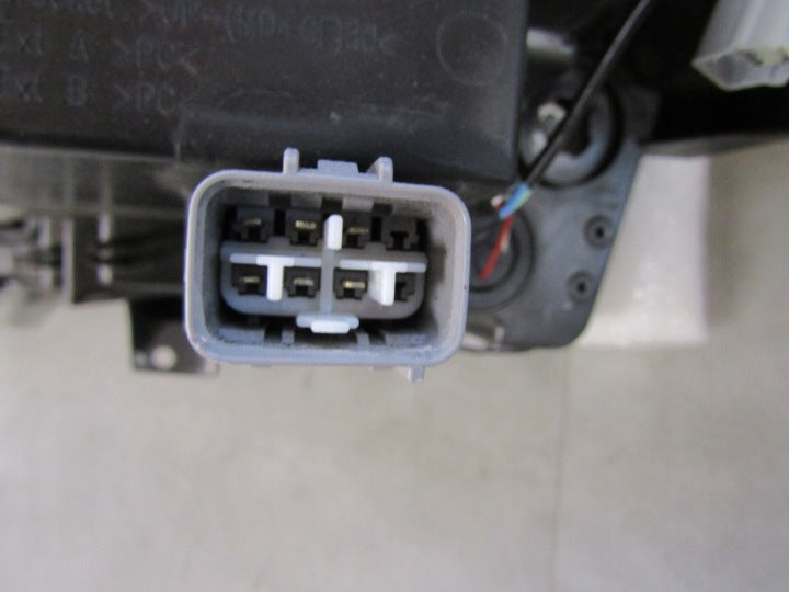 Frontscheinwerfer Suzuki Vitara I 1007R016 LED Rechts Scheinwerfer Headlight SCH5147621471uv