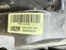 Laden Sie das Bild in den Galerie-Viewer, Frontscheinwerfer Kia Sorento III 92102-C5620 Rechts Scheinwerfer Headlight SCH5148705900jh