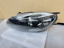 Laden Sie das Bild in den Galerie-Viewer, Frontscheinwerfer Volvo V40 31420007 Links Scheinwerfer Headlight SCH5157673891dh