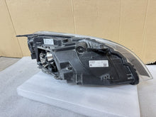 Laden Sie das Bild in den Galerie-Viewer, Frontscheinwerfer Volvo V40 31420007 Links Scheinwerfer Headlight SCH5157673891dh