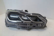 Laden Sie das Bild in den Galerie-Viewer, Frontscheinwerfer Toyota Corolla 81130-02T31-00 LED Rechts Headlight SCH5173550223fw