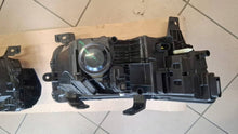 Laden Sie das Bild in den Galerie-Viewer, Frontscheinwerfer Dacia 260107725R 260603515R Ein Satz Scheinwerfer Headlight SCH5174302055tv