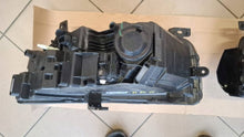 Laden Sie das Bild in den Galerie-Viewer, Frontscheinwerfer Dacia 260107725R 260603515R Ein Satz Scheinwerfer Headlight SCH5174302055tv