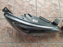 Laden Sie das Bild in den Galerie-Viewer, Frontscheinwerfer Ford Focus JX7B-13E016-CG LED Rechts Scheinwerfer Headlight SCH5185507573pp