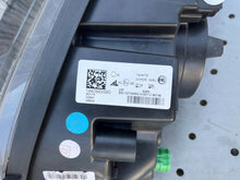 Load image into Gallery viewer, Frontscheinwerfer Opel Movano C 1440923580 Rechts Scheinwerfer Headlight SCH5189889027vv