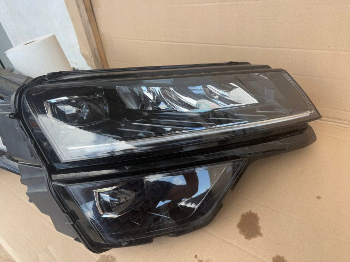 Frontscheinwerfer Skoda 57B941016A Rechts Scheinwerfer Headlight SCH5191622316xh