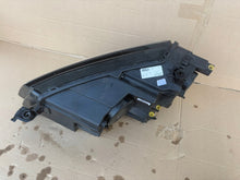 Load image into Gallery viewer, Frontscheinwerfer Skoda 57B941016A Rechts Scheinwerfer Headlight SCH5191622316xh