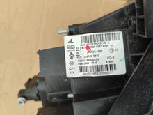 Laden Sie das Bild in den Galerie-Viewer, Frontscheinwerfer Renault Clio I V 148R006599 Rechts Scheinwerfer Headlight SCH5194121559te