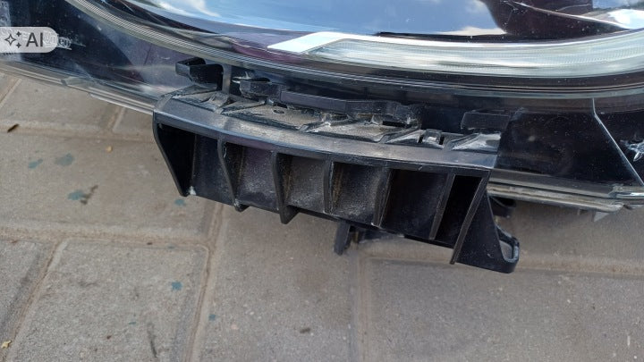 Frontscheinwerfer Infiniti Qx30 90070681 Links Scheinwerfer Headlight SCH5197015644te