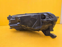 Load image into Gallery viewer, Frontscheinwerfer Skoda Octavia IV 5E4941015A LED Links Scheinwerfer Headlight SCH5205531250gl