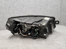 Laden Sie das Bild in den Galerie-Viewer, Frontscheinwerfer Audi A6 C6 4F0941004 Xenon Ein Satz Scheinwerfer Headlight SCH5205635465bx