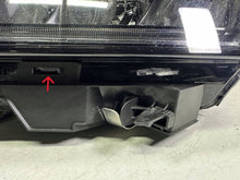 Load image into Gallery viewer, Frontscheinwerfer Skoda Octavia IV 5E4941009 Links Scheinwerfer Headlight SCH5215373303jg