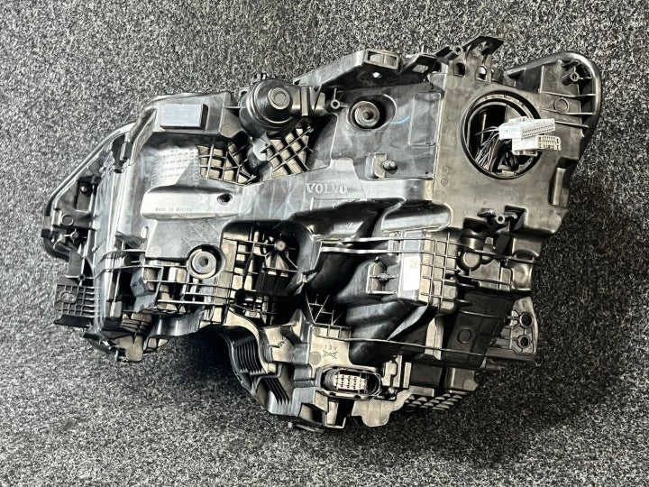 Frontscheinwerfer Volvo 32450063 Rechts Scheinwerfer Headlight SCH5225942089aj