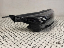 Load image into Gallery viewer, Frontscheinwerfer Kia Stonic 92102-H8800 Rechts Scheinwerfer Headlight SCH5234625878zp