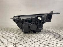 Load image into Gallery viewer, Frontscheinwerfer Kia Stonic 92102-H8800 Rechts Scheinwerfer Headlight SCH5234625878zp