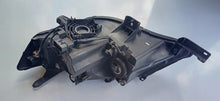Laden Sie das Bild in den Galerie-Viewer, Frontscheinwerfer Mitsubishi Outlander II P5584R Xenon Rechts Headlight SCH5245241388rj