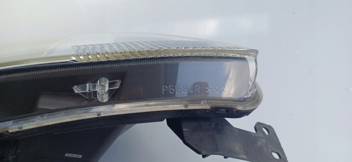 Frontscheinwerfer Mitsubishi Outlander II P5584R Xenon Rechts Headlight SCH5245241388rj