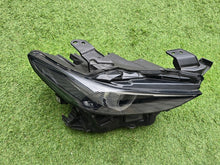 Laden Sie das Bild in den Galerie-Viewer, Frontscheinwerfer Mazda 3 BCJH51030 Rechts Scheinwerfer Headlight SCH5252176044nt