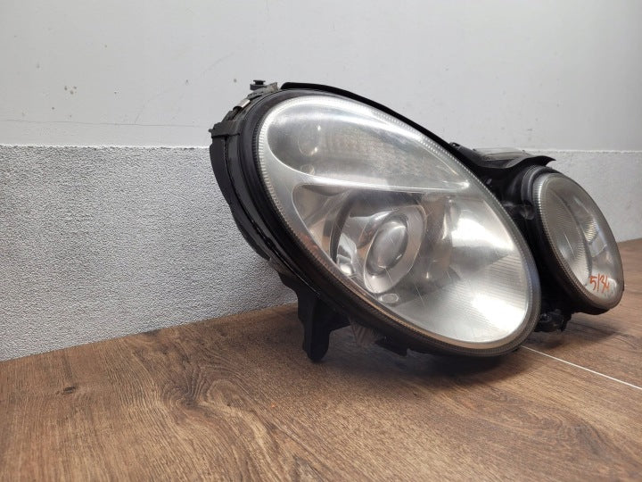 Frontscheinwerfer Mercedes-Benz W211 TOL9329 Rechts Scheinwerfer Headlight SCH5257656812nq