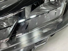 Laden Sie das Bild in den Galerie-Viewer, Frontscheinwerfer Opel Vivaro 9847198380 Links Scheinwerfer Headlight SCH5260543550pe
