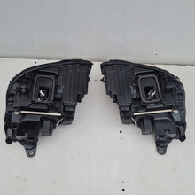 Laden Sie das Bild in den Galerie-Viewer, Frontscheinwerfer Mercedes-Benz W213 A2139063904 A2139064004 Ein Satz Headlight SCH5263949704hw