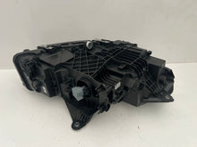 Laden Sie das Bild in den Galerie-Viewer, Frontscheinwerfer BMW Active Tourer U06 5A42243-09 Links Scheinwerfer Headlight SCH5264067138wa