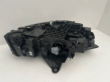 Laden Sie das Bild in den Galerie-Viewer, Frontscheinwerfer BMW Active Tourer U06 5A42243-09 Links Scheinwerfer Headlight SCH5264067138wa