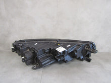 Laden Sie das Bild in den Galerie-Viewer, Frontscheinwerfer Skoda Octavia IV 5E4941015 LED Links Scheinwerfer Headlight SCH5266405233ty