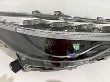Laden Sie das Bild in den Galerie-Viewer, Frontscheinwerfer Toyota Corolla 16-184 LED Ein Stück (Rechts oder Links) SCH5273672449az