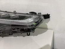 Laden Sie das Bild in den Galerie-Viewer, Frontscheinwerfer Toyota Corolla 16-184 LED Ein Stück (Rechts oder Links) SCH5273672449az