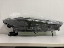 Laden Sie das Bild in den Galerie-Viewer, Frontscheinwerfer Toyota Corolla 16-184 LED Ein Stück (Rechts oder Links) SCH5273672449az